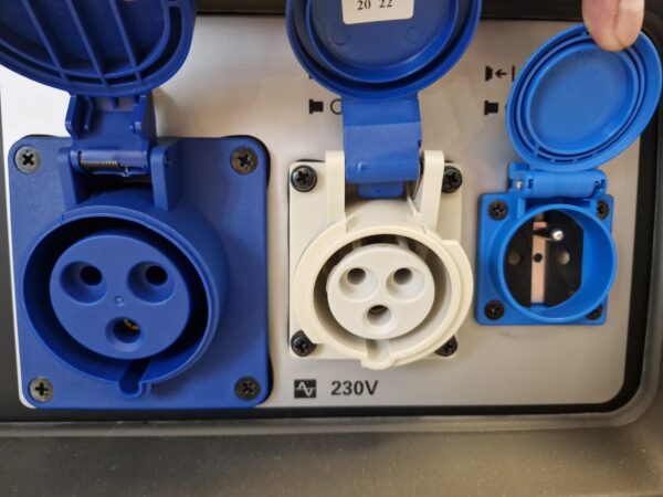 Kapotovaná odhlučněná elektrocentrála EU 70iS - Image 5
